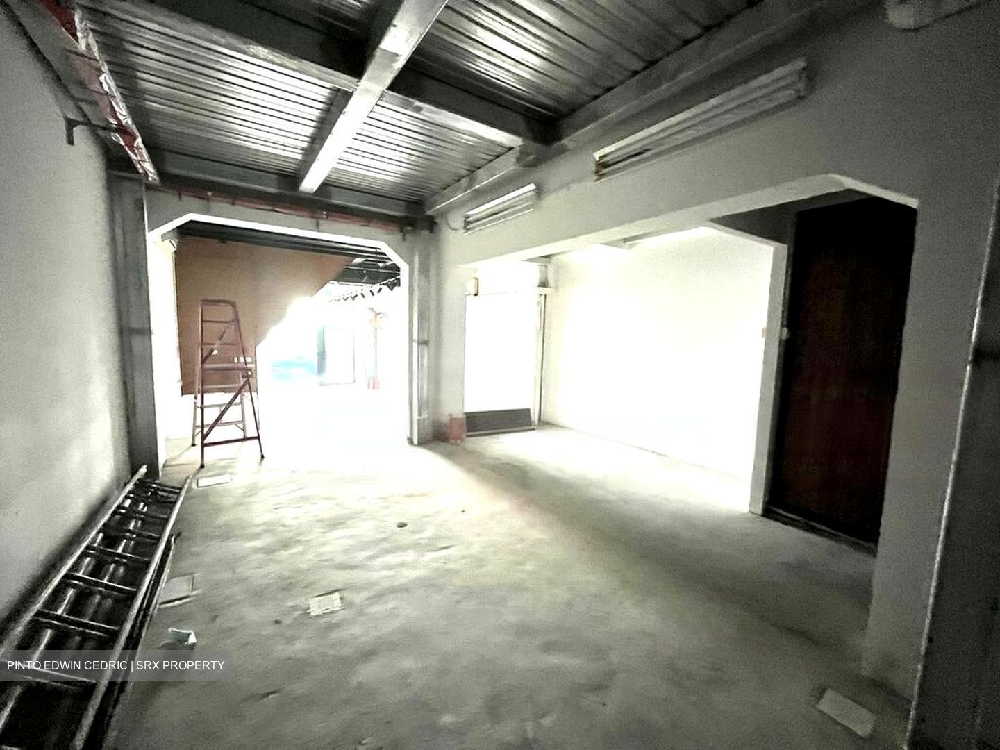 Banda Street (D1), Retail #455733271